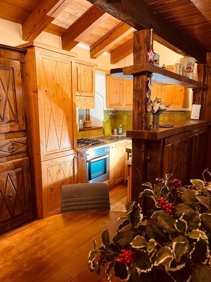 Chalet Blanc "Coeur Sapin" Courmayeur Exterior foto